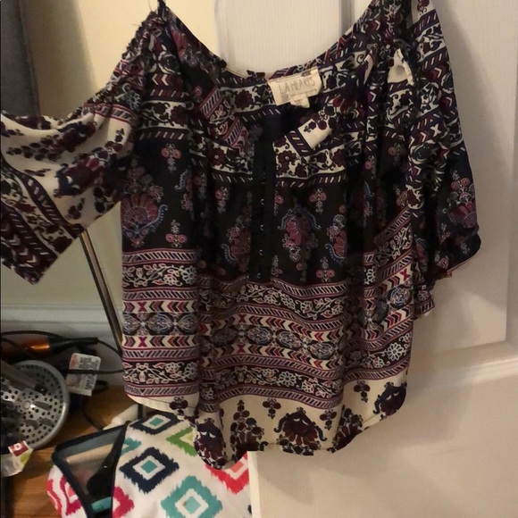 Cute crop top - Picture 1 of 3